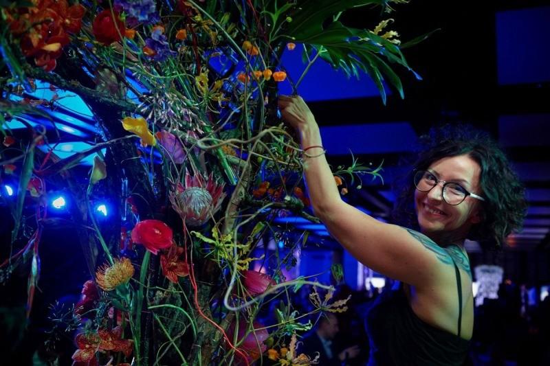 Duża forma florystyczna Gretaflowers