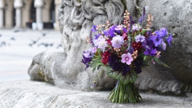 The Lonely Bouquet Day, czyli dzień dawania radości. Podaruj samotny bukiet!