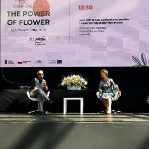 Egzamin na florystę i temat profesjonalnej edukacji florystycznej w Polsce był jednym z punktów programu tegorocznej konferencji The Flower of Power w Rzeszowie.